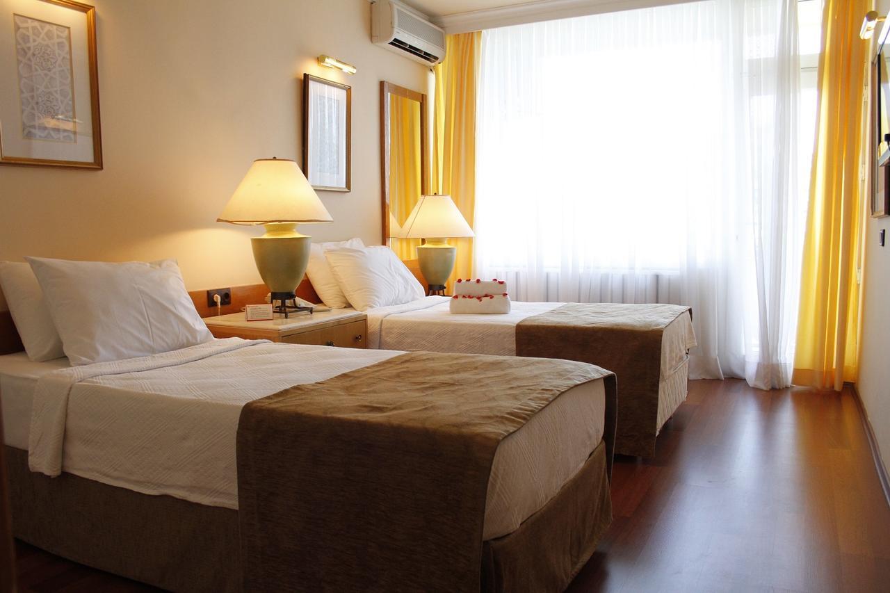Hotel Anadolu Kulubu Adalar Esterno foto